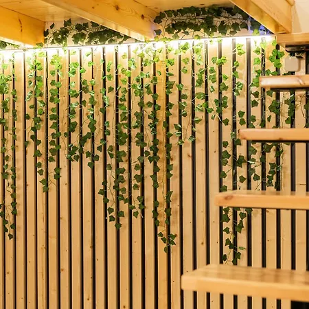 Luxury Getaway With Jacuzzi - Platanos House 펜션 Sálakos