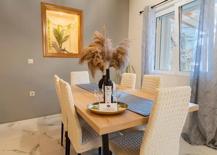 Luxury Getaway With Jacuzzi - Platanos House Sálakos