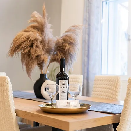 度假居 Luxury Getaway With Jacuzzi - Platanos House Sálakos